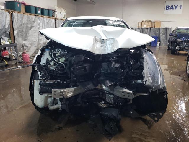 5J6RW2H22LL005768 - 2020 HONDA CR-V LX WHITE photo 5