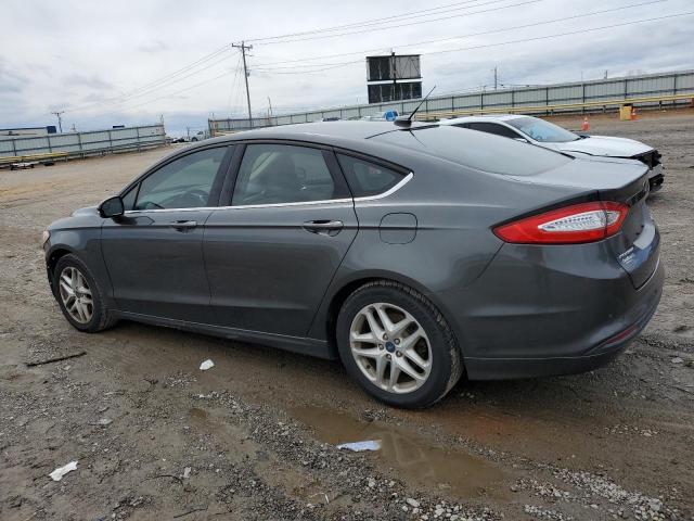 1FA6P0HD2G5119717 - 2016 FORD FUSION SE GRAY photo 2