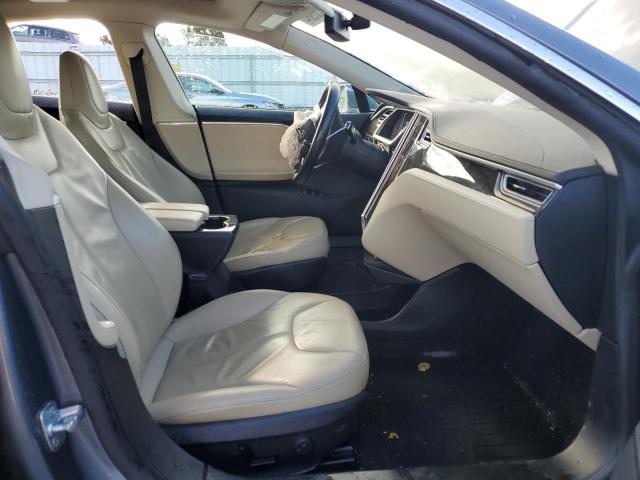 5YJSA1H14EFP33475 - 2014 TESLA MODEL S ნაცრისფერი ფოტო 7