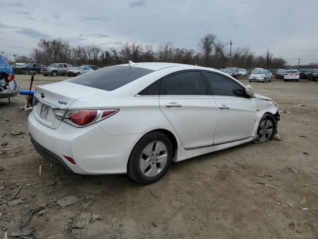 KMHEC4A42BA001133 - 2011 HYUNDAI SONATA HYBRID WHITE photo 3