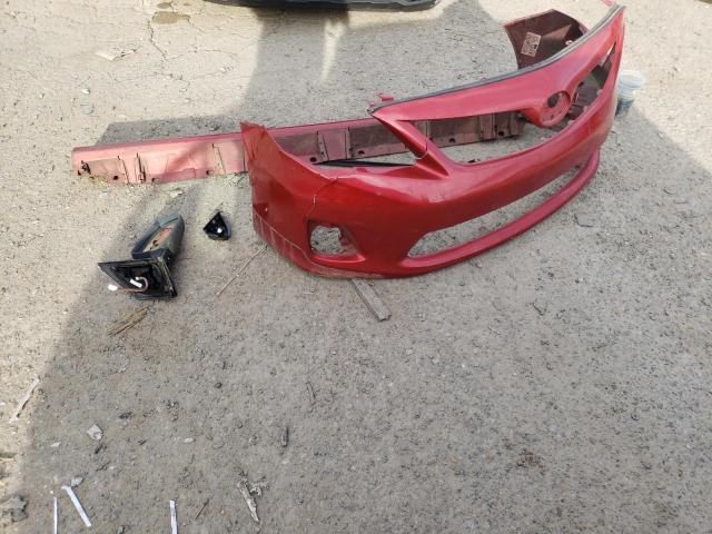 2T1BU4EE5CC885699 - 2012 TOYOTA COROLLA BASE RED photo 12