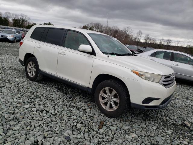 5TDZA3EH7BS010853 - 2011 TOYOTA HIGHLANDER BASE أبيض صورة 4
