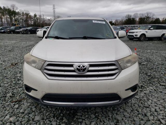 5TDZA3EH7BS010853 - 2011 TOYOTA HIGHLANDER BASE أبيض صورة 5