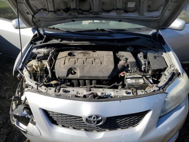 1NXBU4EE8AZ344738 - 2010 TOYOTA COROLLA BASE SILVER photo 11