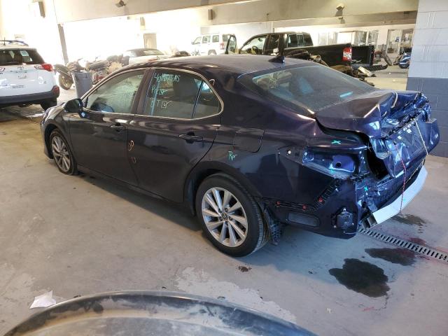 4T1C11AKXNU674278 - 2022 TOYOTA CAMRY LE BLUE photo 2