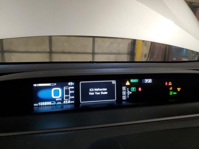 JTDKARFU7J3552163 - 2018 TOYOTA PRIUS SILVER photo 9
