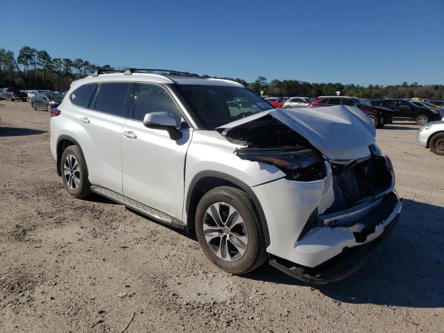 5TDGZRAHXNS551148 - 2022 TOYOTA HIGHLANDER XLE WHITE photo 4