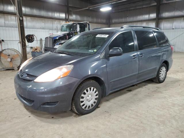 2009 TOYOTA SIENNA CE, 