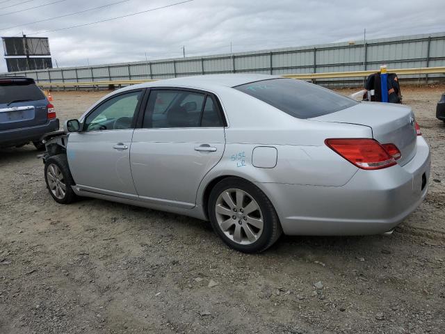 4T1BK36B25U034515 - 2005 TOYOTA AVALON XL SILVER photo 2