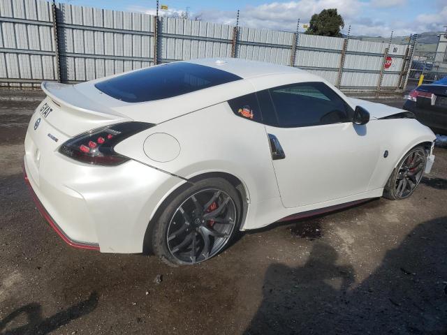 JN1AZ4EH1JM571770 - 2018 NISSAN 370Z BASE WHITE photo 3