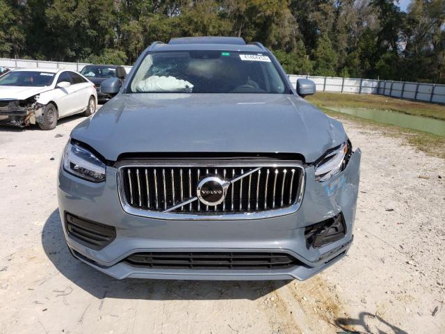 YV4102CK9N1780897 - 2022 VOLVO XC90 T5 MOMENTUM GRAY photo 5