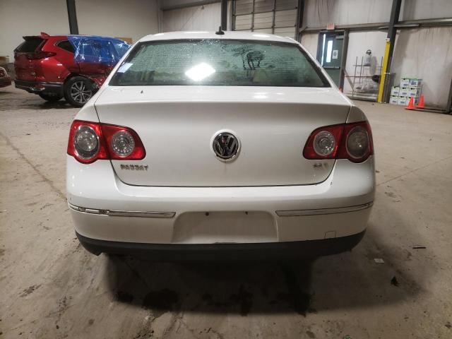 WVWAK73C57P156193 - 2007 VOLKSWAGEN PASSAT 2.0T WHITE photo 6