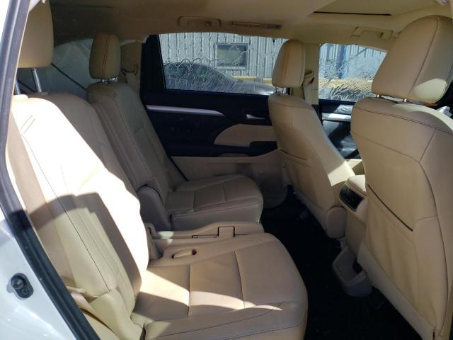 5TDKKRFH8GS161577 - 2016 TOYOTA HIGHLANDER XLE WHITE photo 11