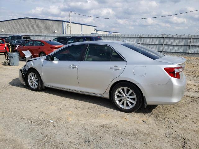 4T1BD1FK5DU068400 - 2013 TOYOTA CAMRY HYBRID SILVER photo 2