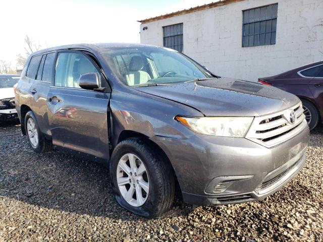 5TDBK3EH0DS205081 - 2013 TOYOTA HIGHLANDER BASE Gris photo 4