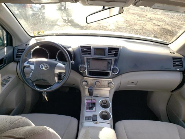 5TDBK3EH0DS205081 - 2013 TOYOTA HIGHLANDER BASE Gris photo 8