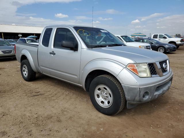 1N6BD06T25C449908 - 2005 NISSAN FRONTIER KING CAB XE SILVER photo 4