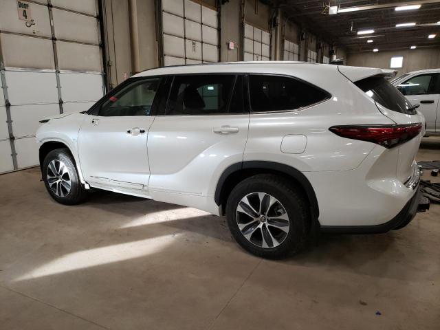 5TDGZRBHXLS033746 - 2020 TOYOTA HIGHLANDER XLE WHITE photo 2