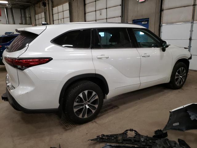5TDGZRBHXLS033746 - 2020 TOYOTA HIGHLANDER XLE WHITE photo 3