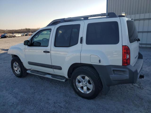 5N1AN0NW4DN820850 - 2013 NISSAN XTERRA X WHITE photo 2