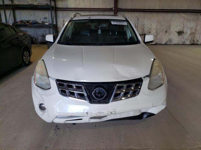 JN8AS5MV0CW372638 - 2012 NISSAN ROGUE S WHITE photo 5