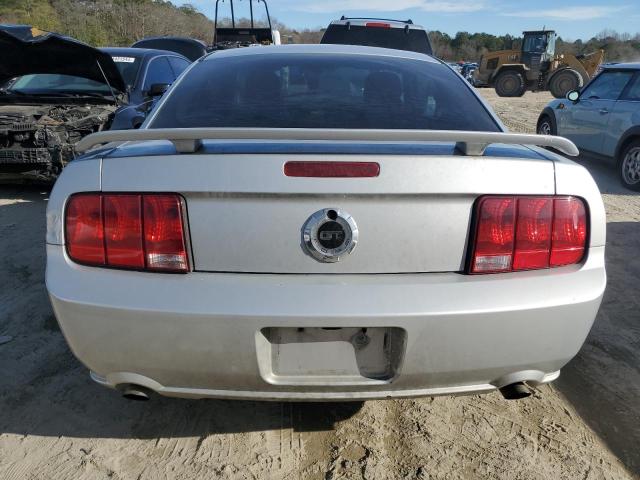 1ZVFT82H165147696 - 2006 FORD MUSTANG GT SILVER photo 6