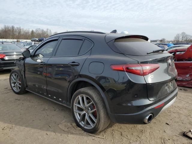 ZASFAKNN4J7B89887 - 2018 ALFA ROMEO STELVIO TI SPORT BLACK photo 2