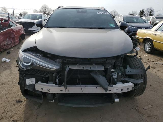 ZASFAKNN4J7B89887 - 2018 ALFA ROMEO STELVIO TI SPORT BLACK photo 5