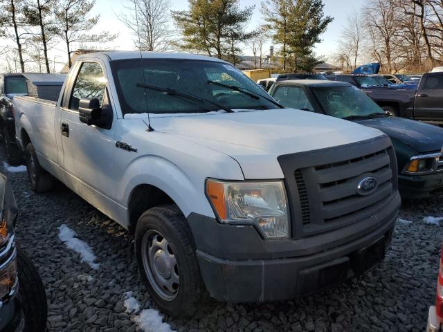 1FTMF1CW1AKB69262 - 2010 FORD F150 WHITE photo 4