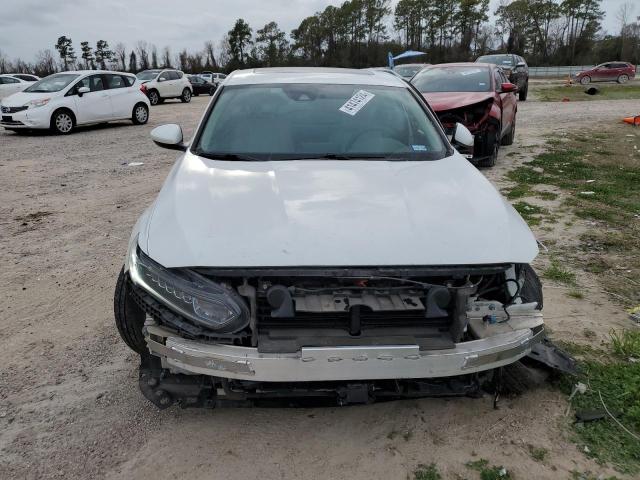 1HGCV3F46KA017880 - 2019 HONDA ACCORD HYBRID EX WHITE photo 5