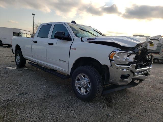 3C63R3GJ6KG513603 - 2019 RAM 3500 TRADESMAN WHITE photo 4