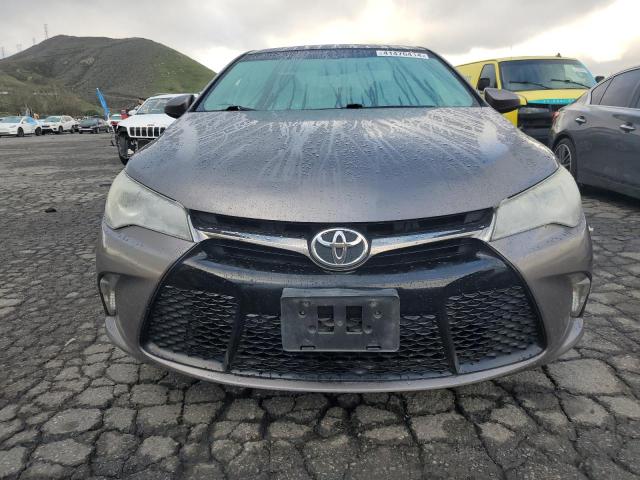 4T1BF1FK8FU088539 - 2015 TOYOTA CAMRY LE GRAY photo 5