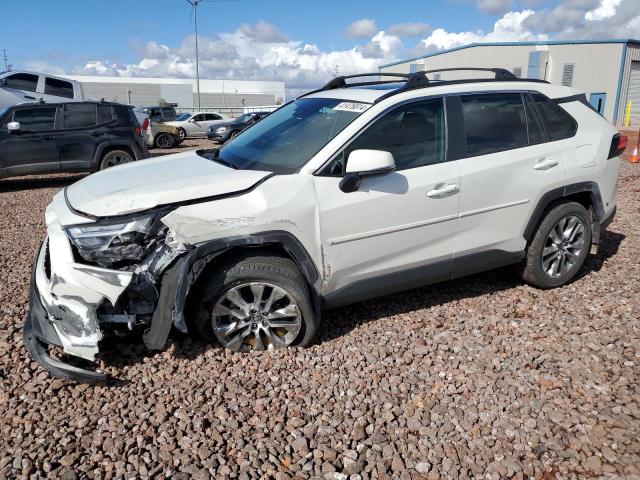 2T3A1RFV8NW260237 - 2022 TOYOTA RAV4 XLE PREMIUM WHITE photo 1