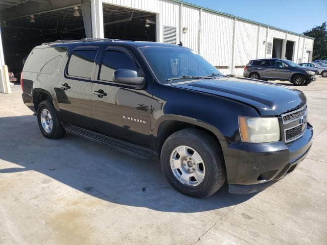 1GNSCJE02BR153127 - 2011 CHEVROLET SUBURBAN C1500 LT BLACK photo 4