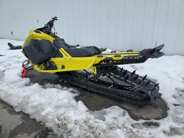 2BPSTPLD3LV000924 - 2020 SKI DOO SUMMIT X 8 TWO TONE photo 3