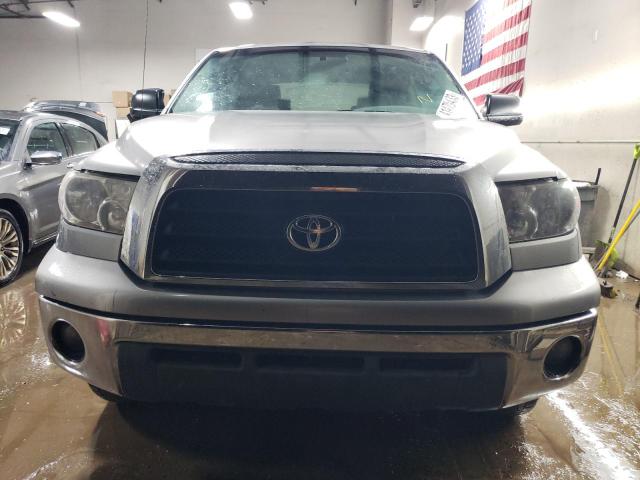 5TBDV54188S519270 - 2008 TOYOTA TUNDRA CREWMAX SILVER photo 5