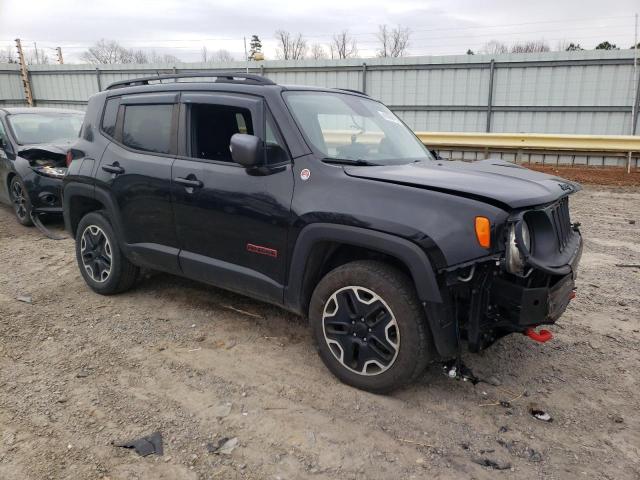 ZACCJBCT2GPE35182 - 2016 JEEP RENEGADE TRAILHAWK BLACK photo 4