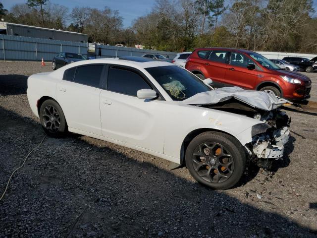 2C3CDXBG2KH636412 - 2019 DODGE CHARGER SXT WHITE photo 4