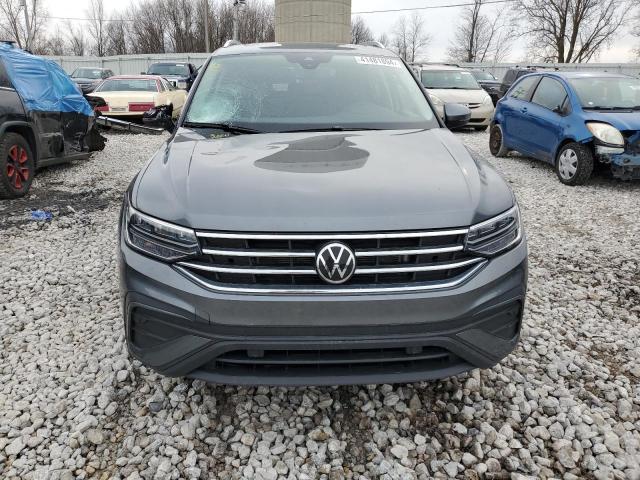 3VV2B7AX1NM084052 - 2022 VOLKSWAGEN TIGUAN SE GRAY photo 5