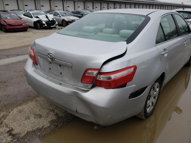 4T1BE46K57U708642 - 2007 TOYOTA CAMRY CE SILVER photo 9