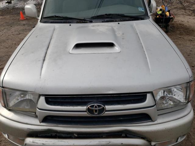 JT3GN86R910217265 - 2001 TOYOTA 4RUNNER SR5 SILVER photo 12