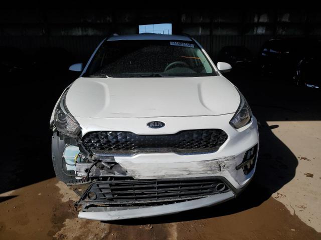 KNDCB3LC5L5374321 - 2020 KIA NIRO LX WHITE photo 5