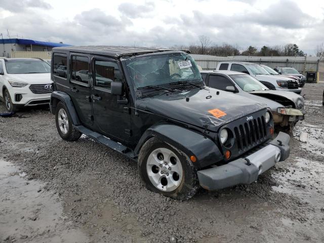 1C4BJWEG6DL549396 - 2013 JEEP WRANGLER U SAHARA BLACK photo 4