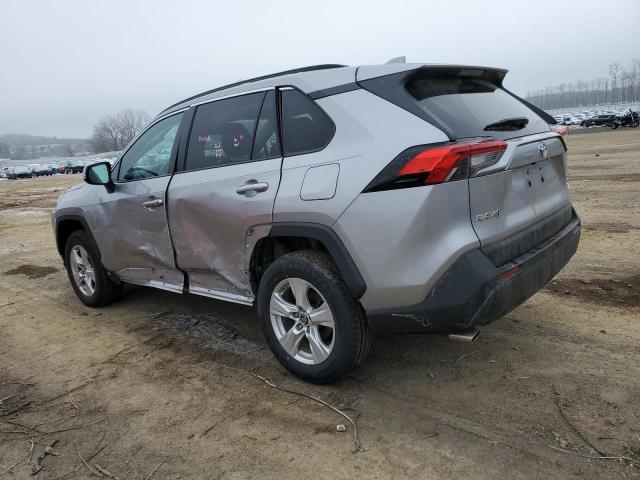 2T3P1RFV8KC057498 - 2019 TOYOTA RAV4 XLE SILVER photo 2