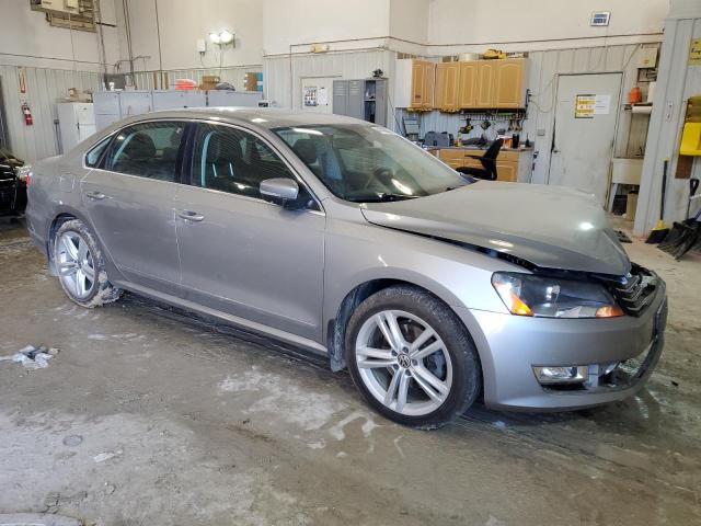 1VWCN7A3XDC143538 - 2013 VOLKSWAGEN PASSAT SEL GRAY photo 4