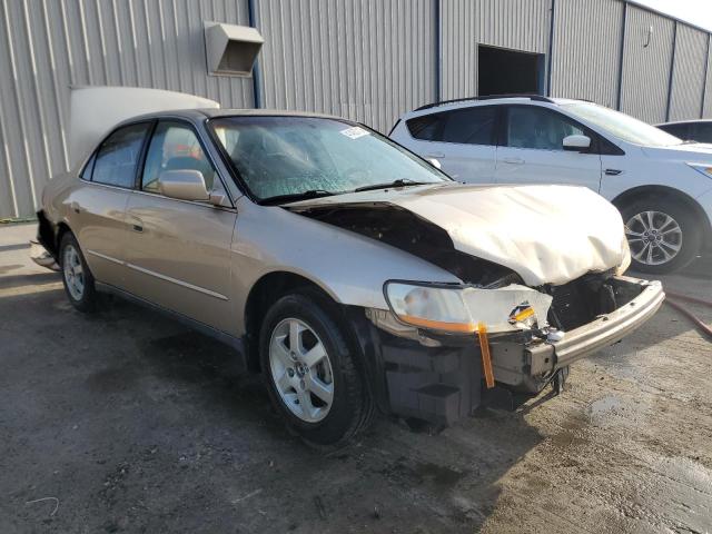 1HGCG5675YA046117 - 2000 HONDA ACCORD SE BEIGE photo 4