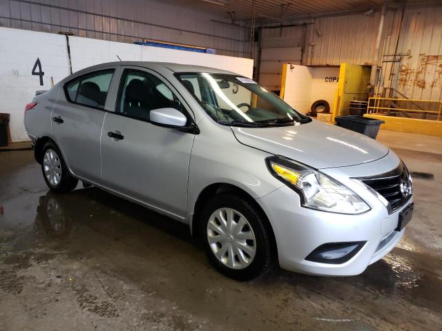 3N1CN7AP5KL828928 - 2019 NISSAN VERSA S SILVER photo 4