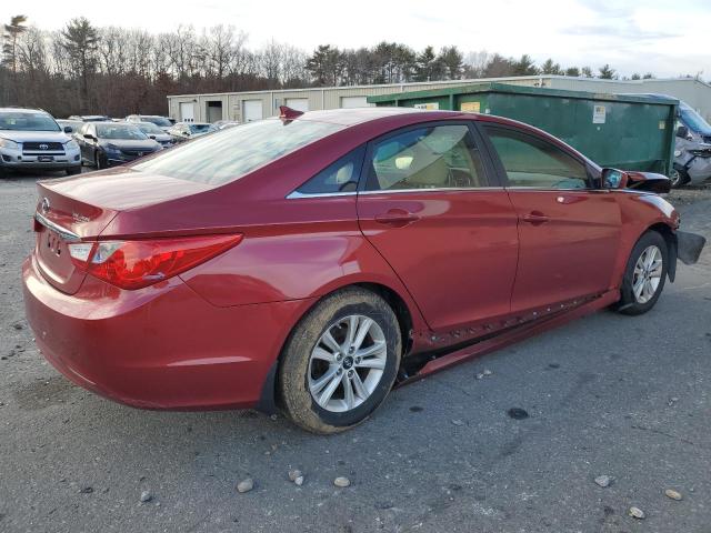 5NPEB4AC7CH380610 - 2012 HYUNDAI SONATA GLS RED photo 3