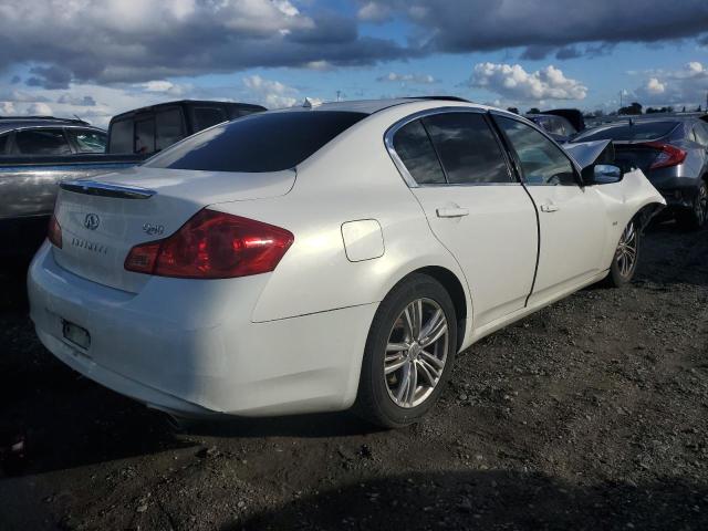 JN1CV6AP4FM500051 - 2015 INFINITI Q40 WHITE photo 3