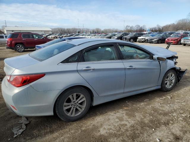 5NPEB4AC5EH853522 - 2014 HYUNDAI SONATA GLS SILVER photo 3